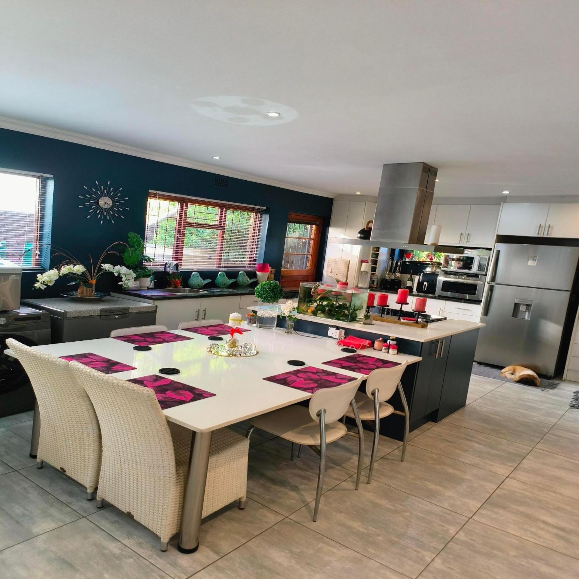 Hidden Gem Ruwari Apartment Cape Town Room photo